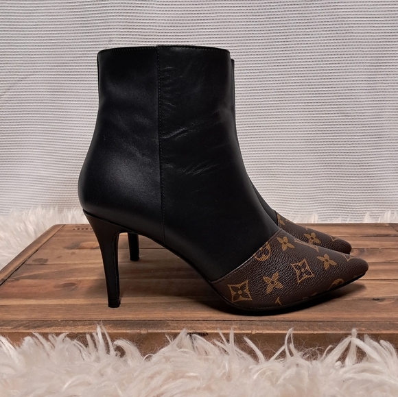 Louis Vuitton Cherie Ankle Bootie Size 9.5 - Picture 5 of 10